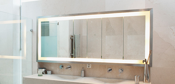 Badezimmerspiegel bei Elektro Deliano in Lichtenhaag